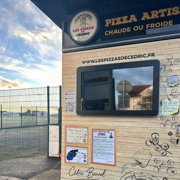 LES%20PIZZAS%20DE%20CÉDRIC